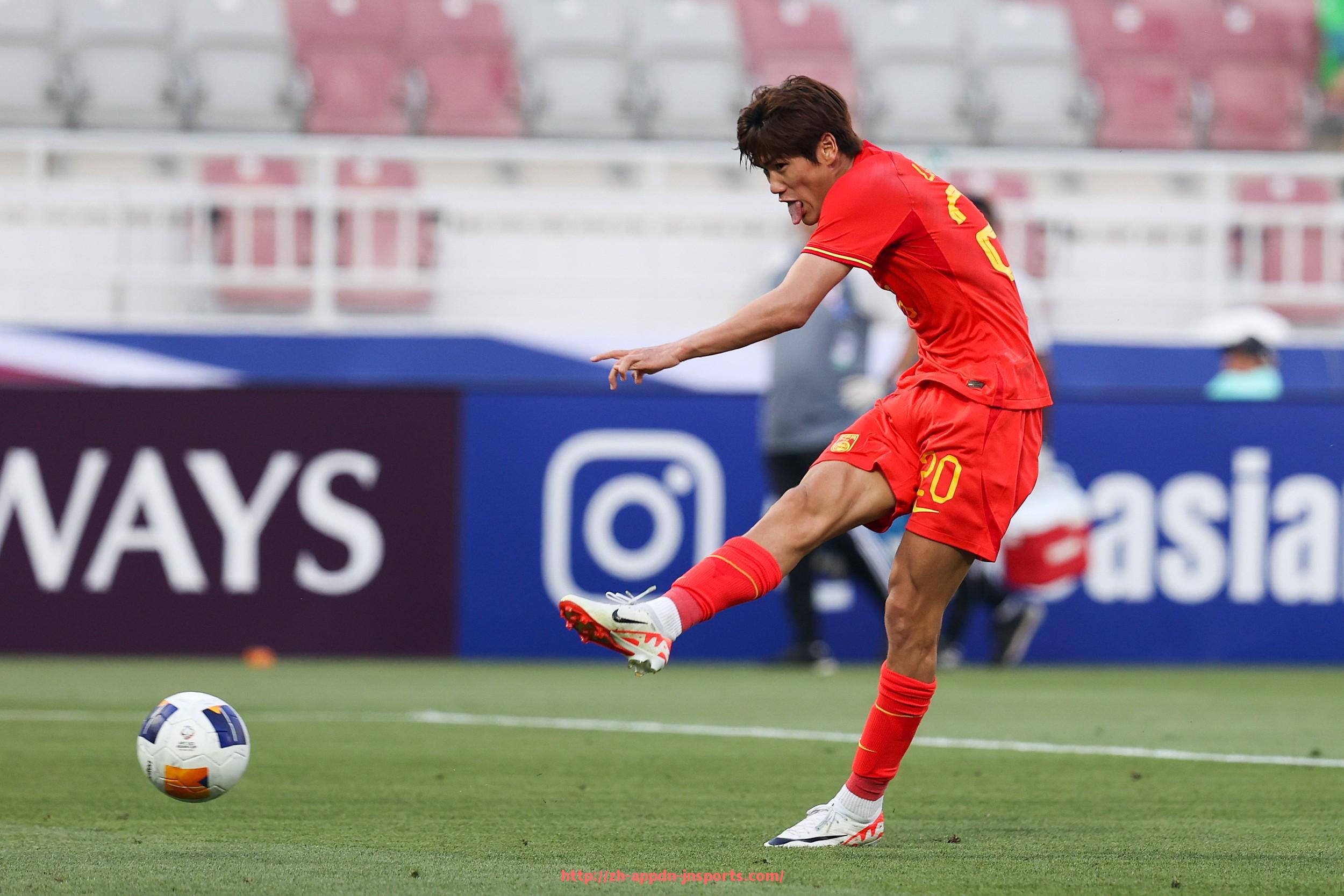 江南体育APP-世俱杯半决赛精彩回顾及关键比赛分析