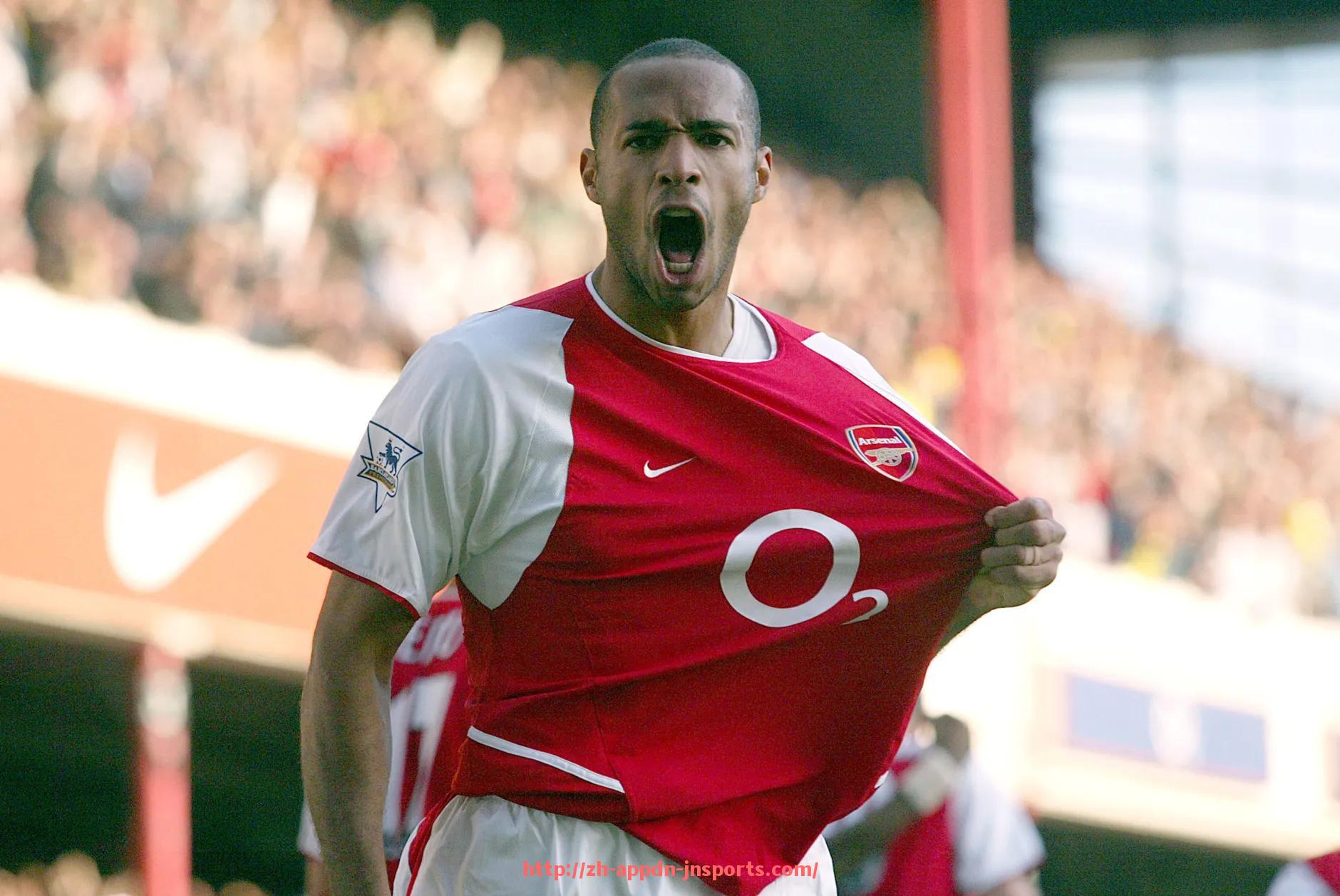 江南体育APP-英超狼队球员名单大全及2024赛季表现展望